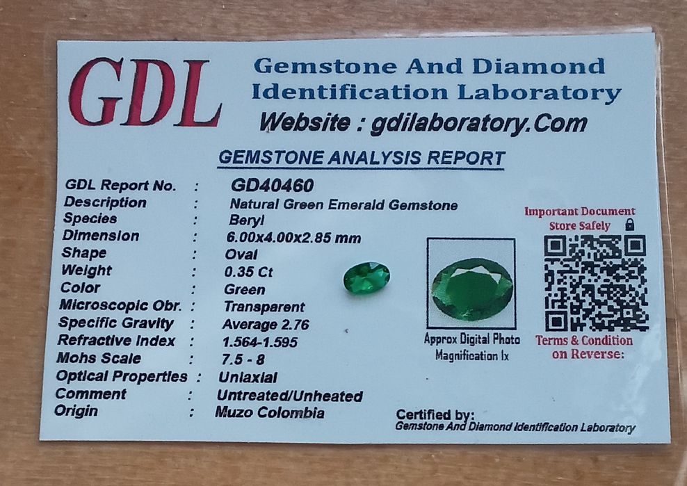 Esmeralda Colombiana Natural de Muzo   0.35 ct