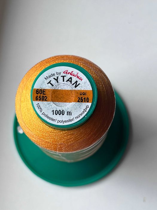 Nici Tytan 60E / 1000m Ariadna mocne różne kolory 10 szt.