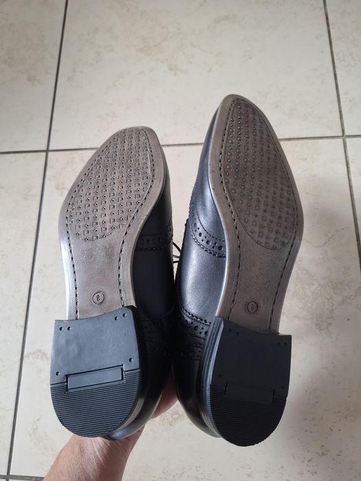 Buty LIMEHOUSE Oxfordy nowe 42