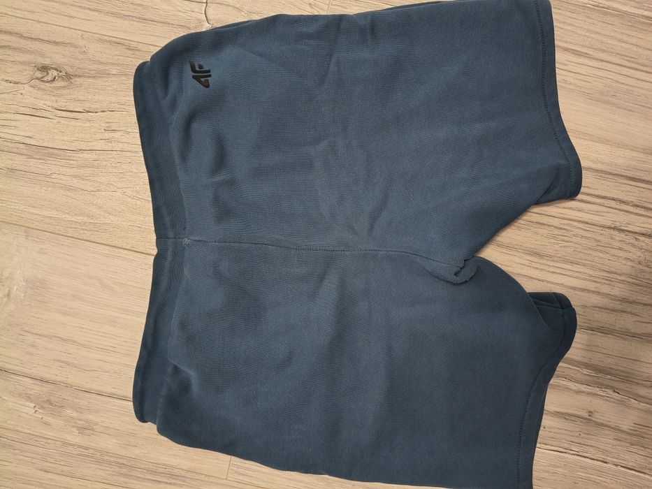 Krótkie spodenki 4f 140  chłopięce
