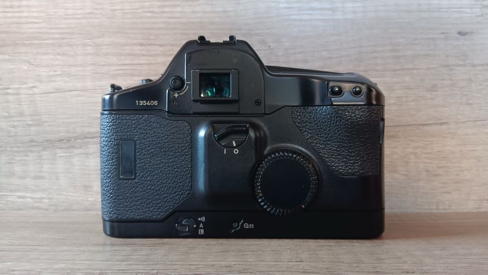 Плівкова камера Canon EOS-1 Ser.135406 Уважно ознайомтесь з описом!