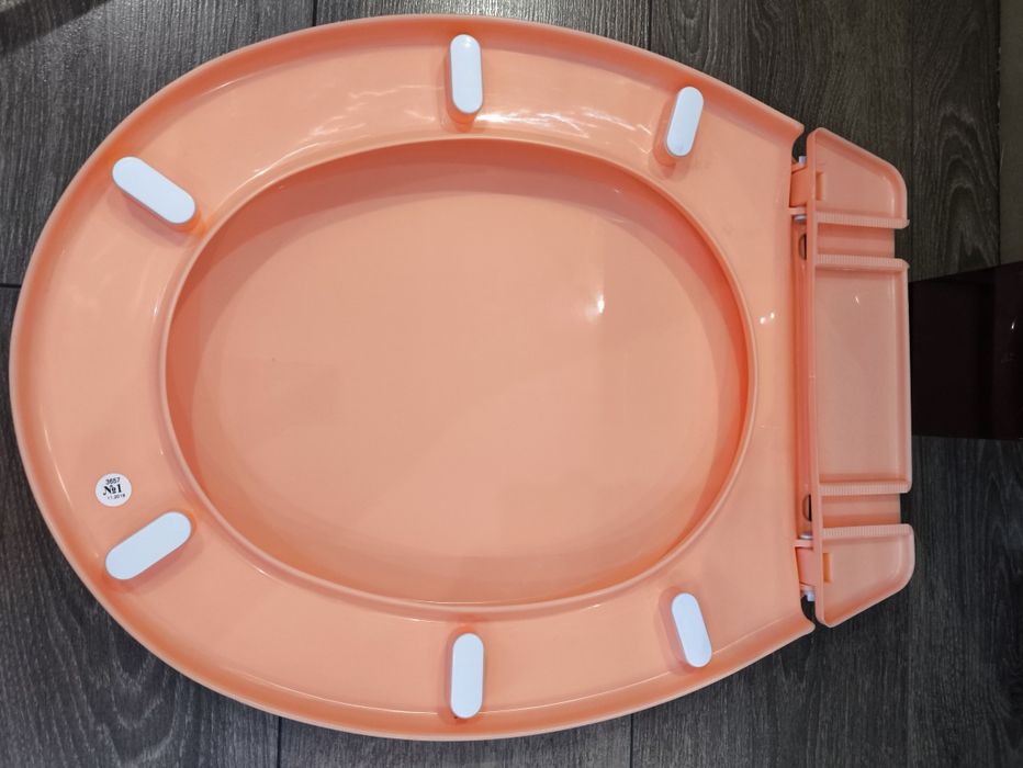 Brzoskwiniowa deska sedesowa