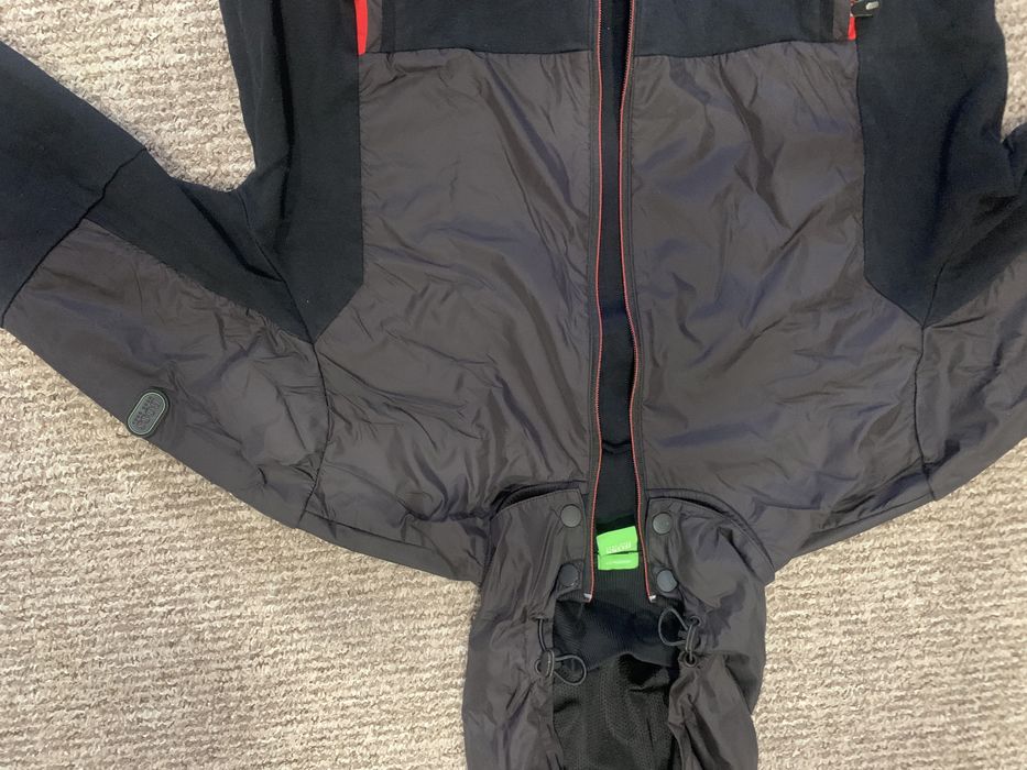 куртка Hugo Boss  бомбер БОСС нова