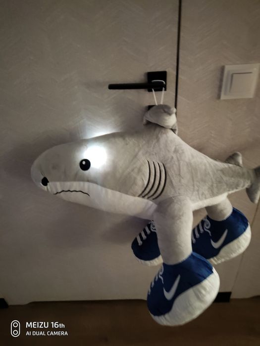 Tralalero Tralala rekin pluszowy 80cm Gigant