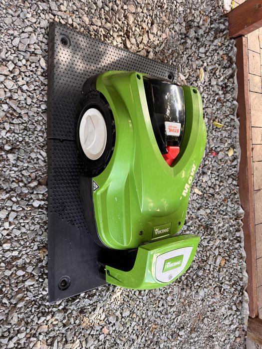 Robot koszący STHIL RMI 422
