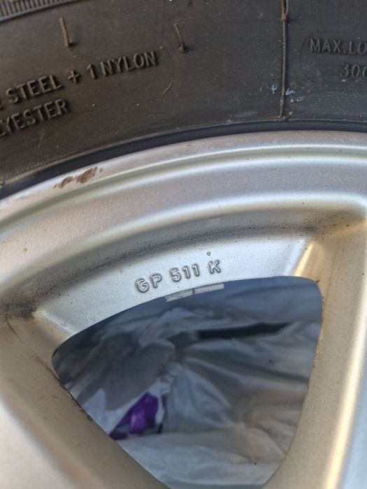 Felgi aluminiowe 15" 5x112 + opony Superior Blue Win HP 195/65 R15