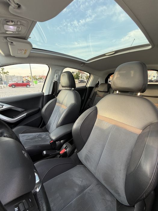 Peugeot 208 1.2 puretech Gt Line