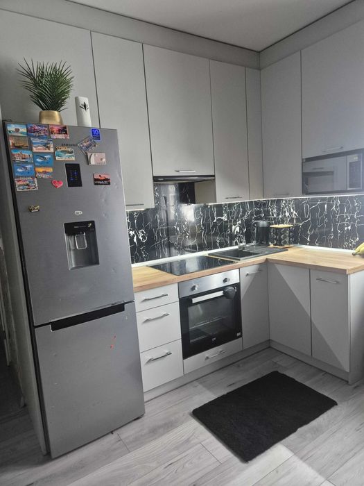 Sprzedam meble kuchenne robione na wymiar