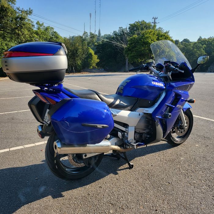 Vendo yamaha fjr 1300cc com 145cv
120.000km