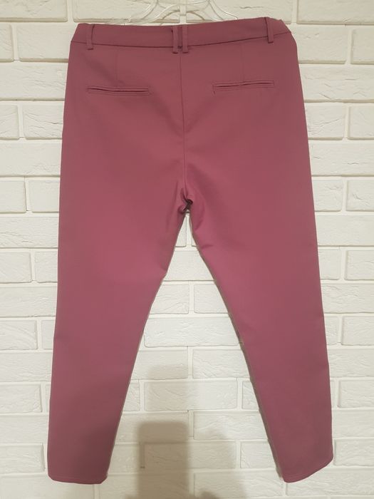 Spodnie damskie z paskiem Moon Girl 40