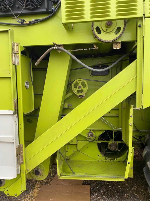 Комбайн Claas Dominator 88S