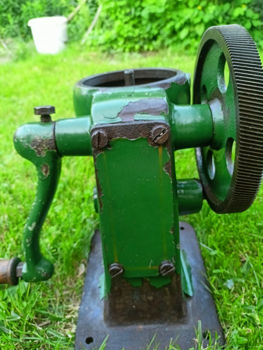 Stara wirówka do mleka - CENTRYFUGA - 1964 r.