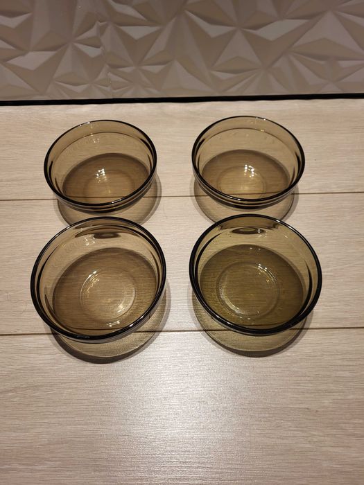 Miseczki z arcorocu -komplet