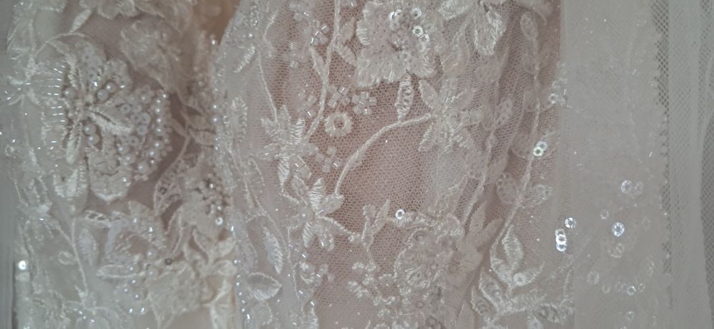 Suknia ślubna litera A