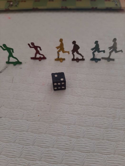 Jogo de tabuleiro rarissimo Football da Liliput