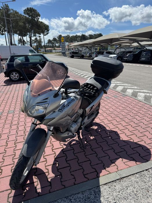 Honda Varadero XL125 - a primeira moto perfeita