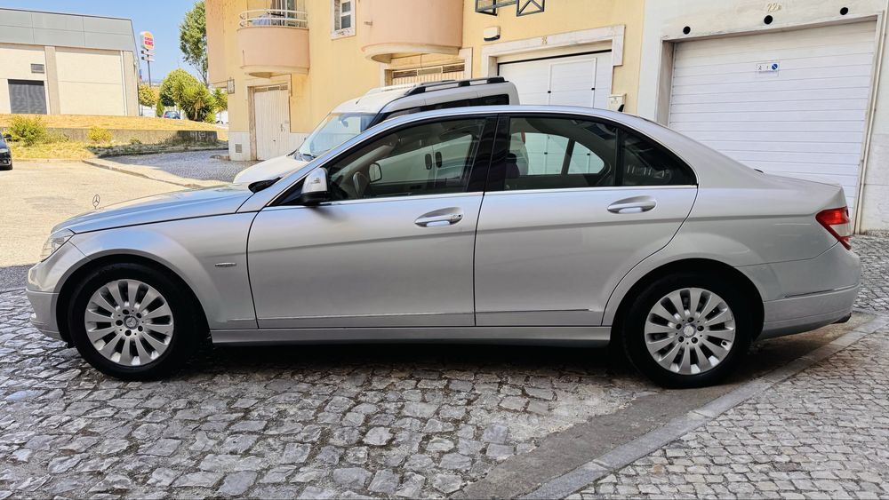 Mercedes-Benz C 220 — fotografia 5
