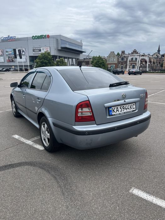 Продам шкоду 1.8т