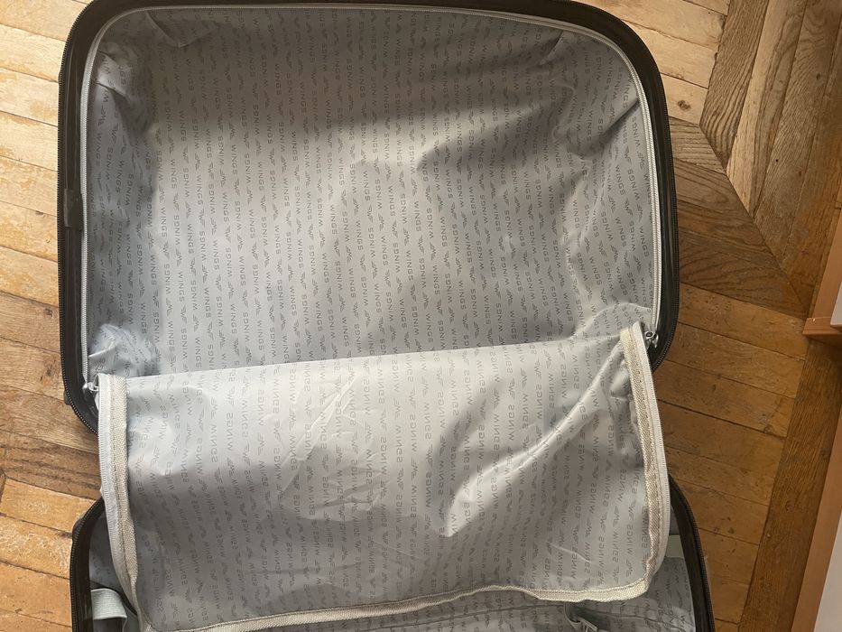 Чемодан    Wings