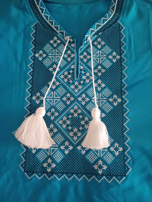 Вишиванка на хлопчика років 12 НОВА