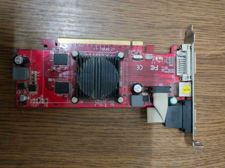 Видеокарта PCI-E ATI Radeon HD2400 PRO (256Mb/DDR2/64bit/TV/DVI) LP БУ