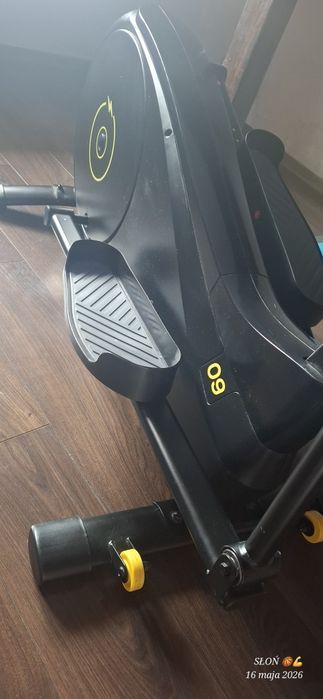 Rower eliptyczny DOMYOS EL520 zasilany siła mięśni