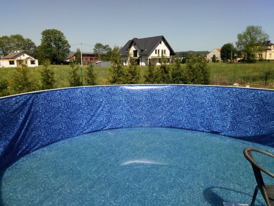 Basen kanadyjski Dubaj 460