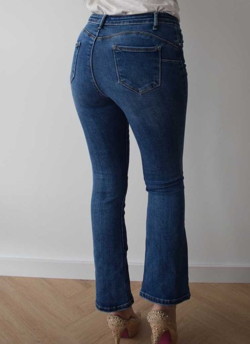 Dzwony elastyczne jeansy wysoki stan push up38 m high wast M.sara