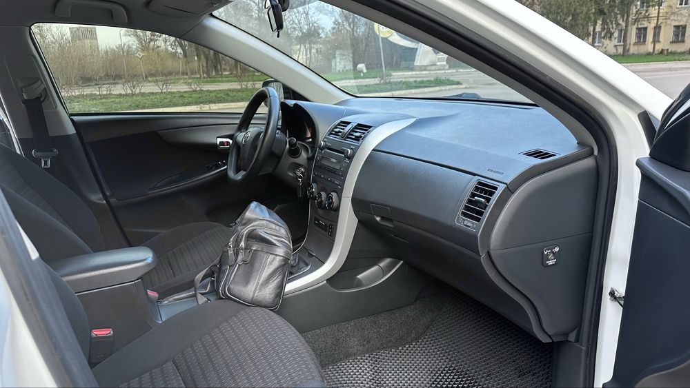 Toyota Corolla 2012