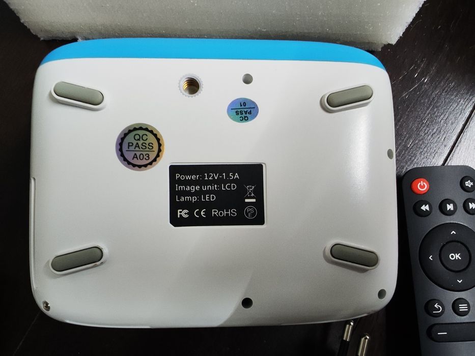 mini projetor portátil 1080p novo