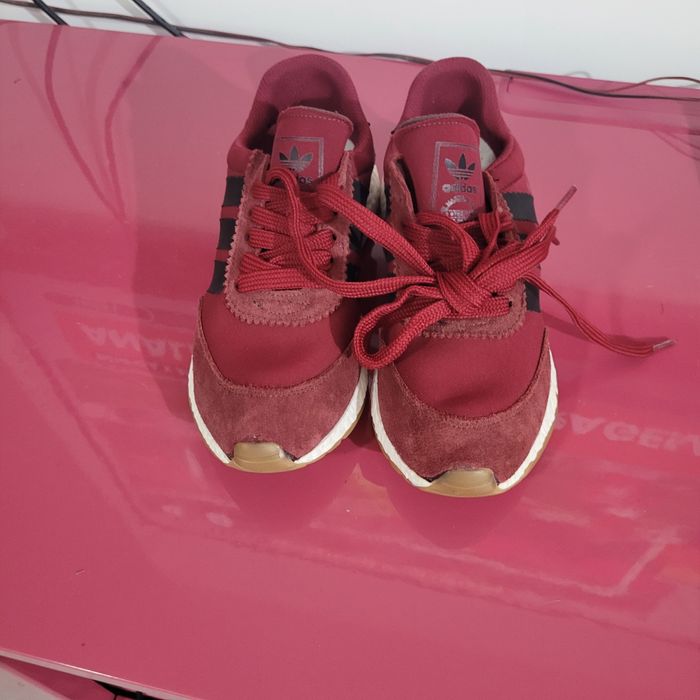 Tenis adidas varios tamanhos