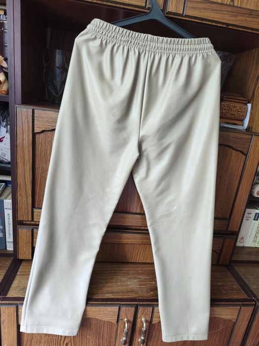 Брюки кожзам светло бежевые