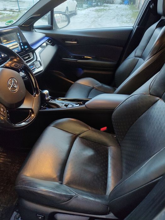 Sprzedam toyotę ch-r