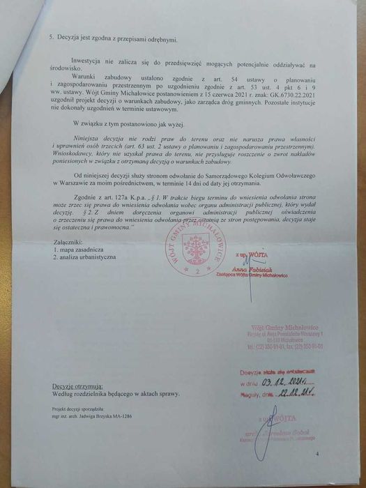 Sprzedam b ladną działkę 3300m2 z mozliwością postawienia 2 domów .