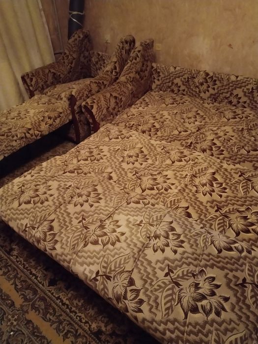 Диван раскладной с расклодными креслами