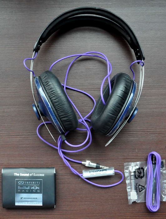 Навушники Sennheiser Momentum Red Bull Racing Edition - такі самі як у Себастьяна Веттеля і Марка Уеббера. Єдині в Україні.