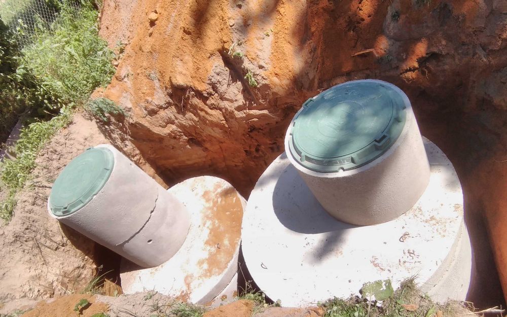 послуги міні екскаватора, копання септики під ключ траншеї