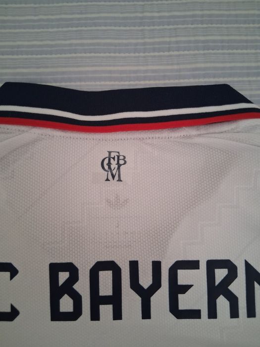 Camisola futebol FC Bayern nova