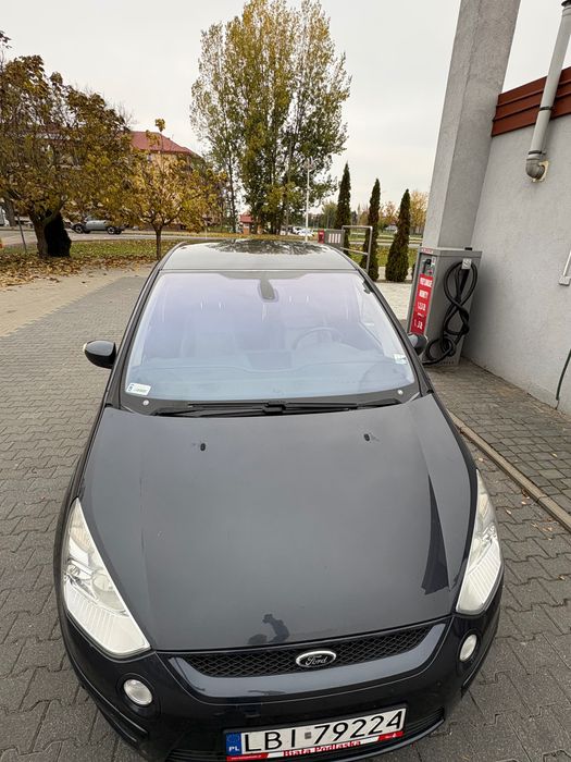 Auto osobowe Ford