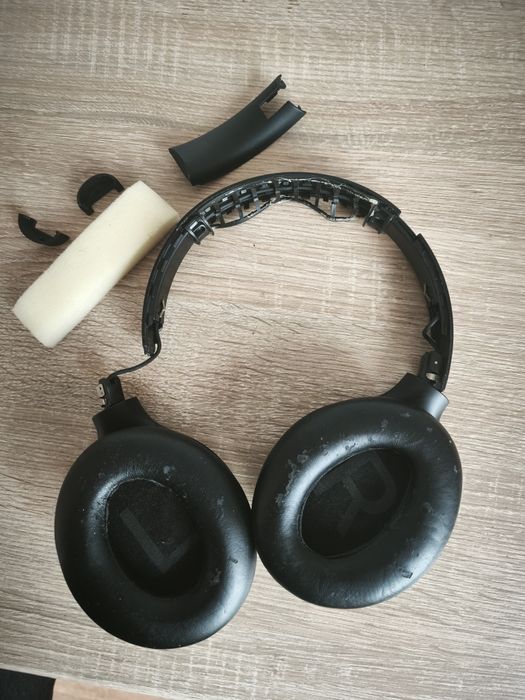 Безпровідні навушники Philips TAH8506