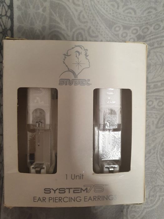 Zestaw kolczyki do przekuwania uszu stał nierdzewna