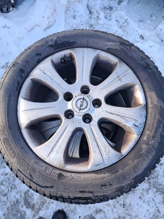 Opony zimowe 215/55/16 z felgami opel