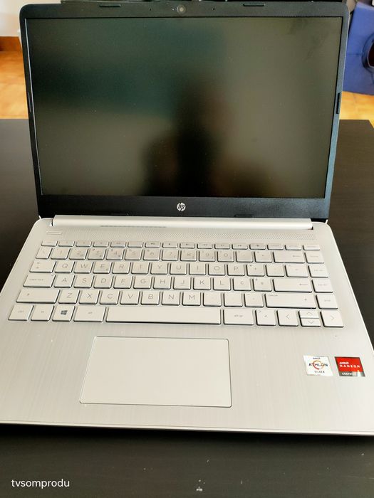 Portátil HP laptop 14s