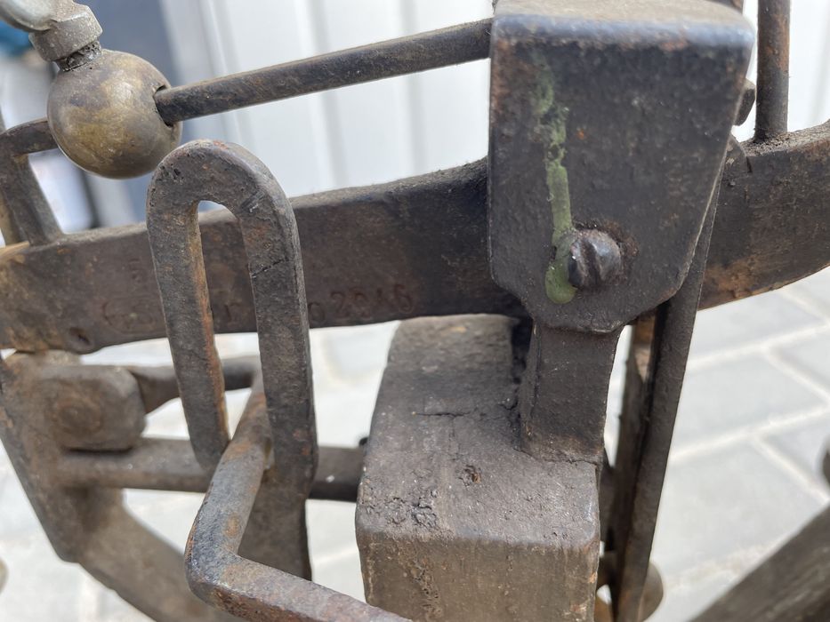 Stara drewniana waga retro vintage prl