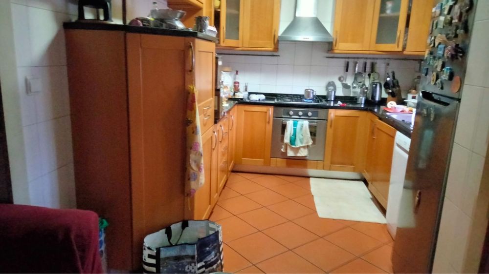 Móveis de cozinha em madeira faia