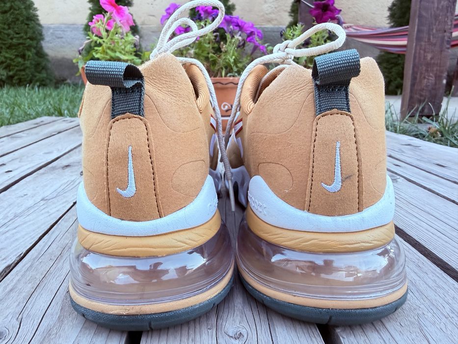Nike Air Max 270 React, розмір 39 (25 см)