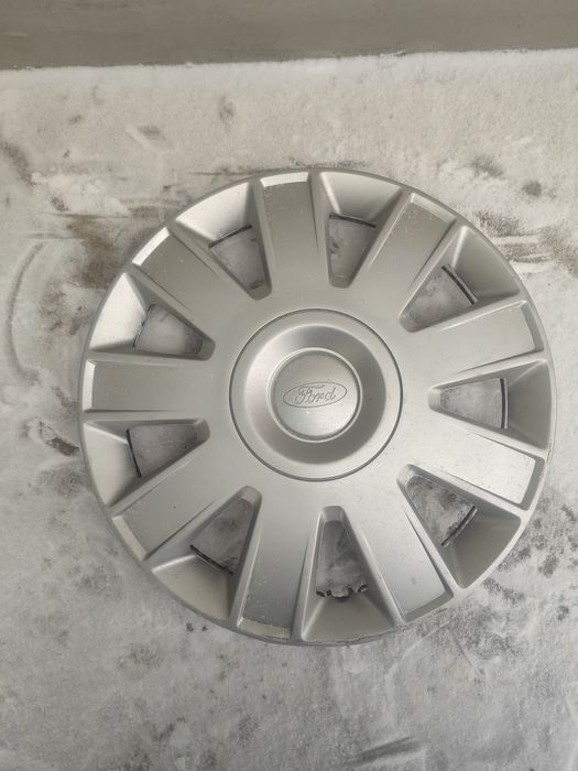Продам колпак R15 форд фокус 2