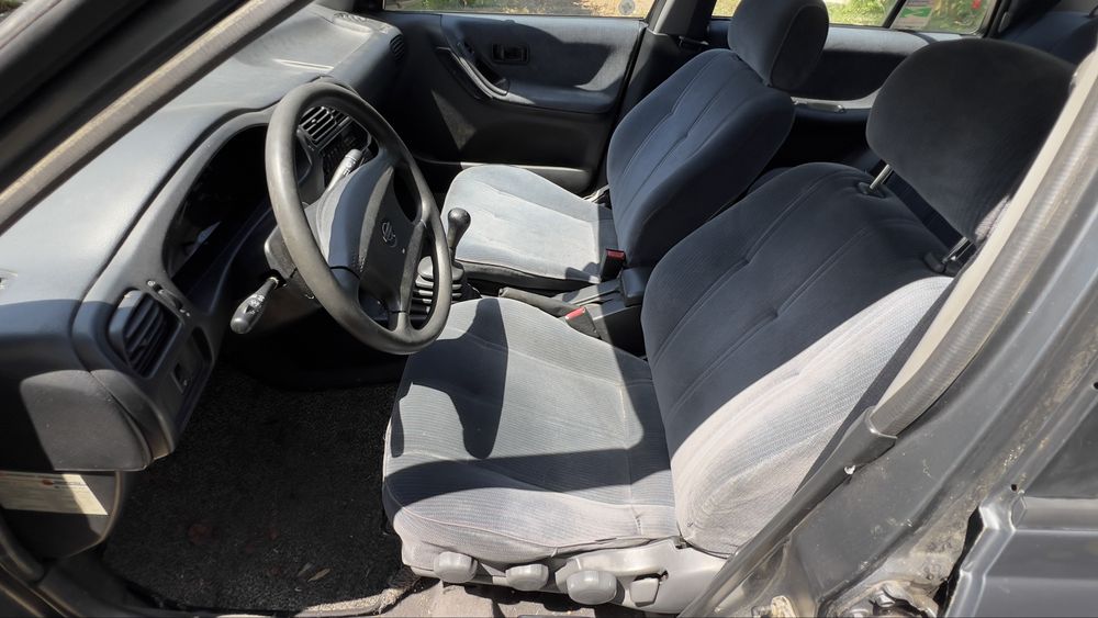 Nissan Sunny 1.4GLX