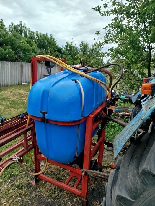 Продам оприскувач 400 літрів