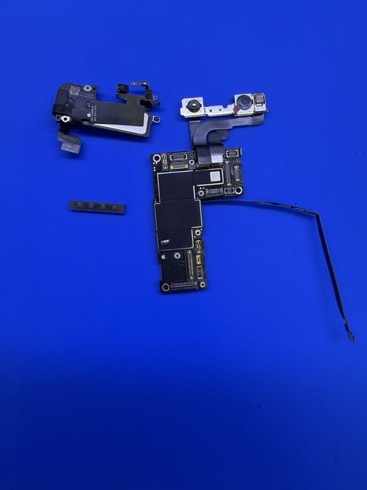 Продам плату iphone 12 pro max